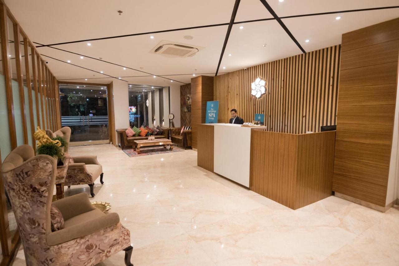 Holywater Hotel By Ganga Kinare #150 Mts From Ganga Ghat Rishīkesh Exterior foto